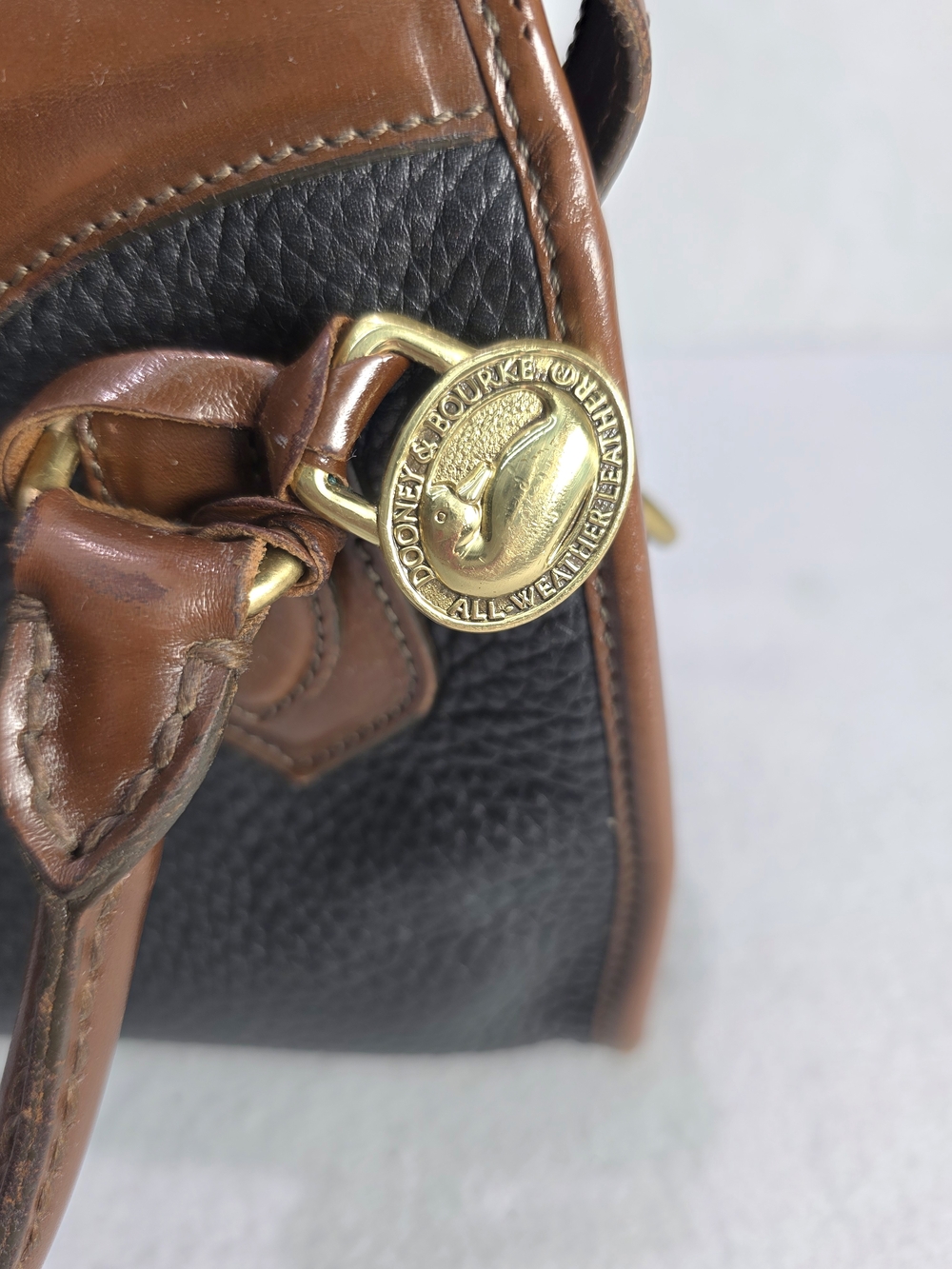 Vintage Dooney & Bourke All Weather Leather Satchel Black Pebbled Leather - Picture 3 of 12